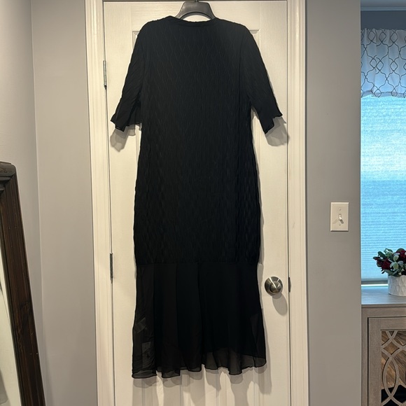 Shein black mermaid long dress. - Picture 2 of 6